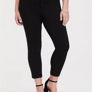 Torrid stretch ankle skinny black pants size 16